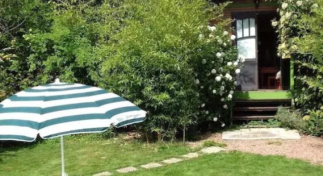 La Roulotte de l'Albizia, Boek Hotel Hotels in Franche-Comte met ontbijt, Ontbijt