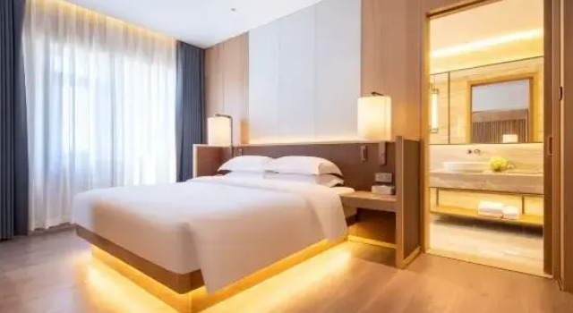 Люкс Business Meahood Herton City Hotel