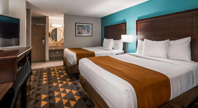 Четырёхместный номер Standard Clarion Pointe Indianapolis Northeast