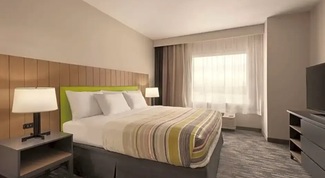 Двухместный люкс Country Inn & Suites by Radisson, Oklahoma City - Bricktown, OK