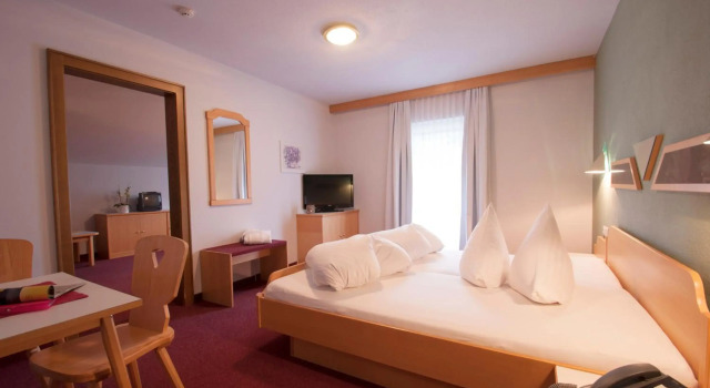 Hotel Alpenfriede, Rezervovat Hotel Hotely v Pitztal s parkováním, Parkování