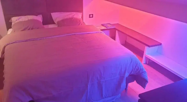 Loft t 2, Забронировать Отель Отели Ла-Сен-сюр-Мер с бассейном, Бассейн