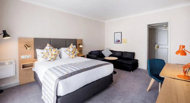 Двухместный номер Premium Holiday Inn Farnborough by IHG