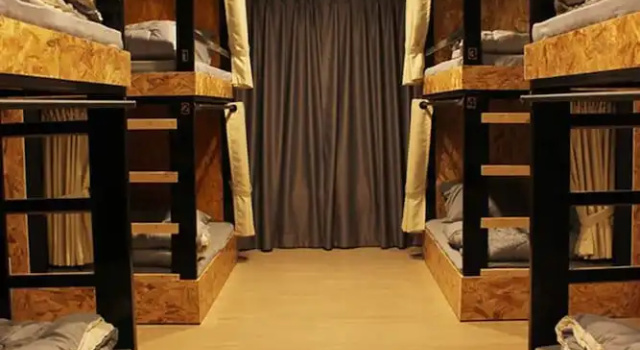 Кровать в общем номере (женский номер) Fellow Hostel