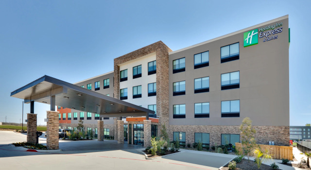 Holiday Inn Express & Suites Fort Worth North - Northlake  by IHG