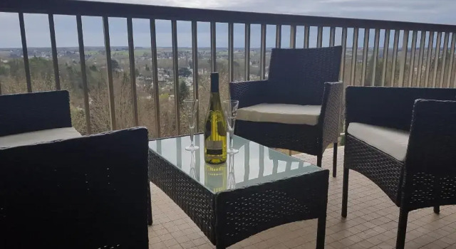 Appartement Touraine Vue sur la Vallée du Cher, Rezerwuj Apartament Montrichard 