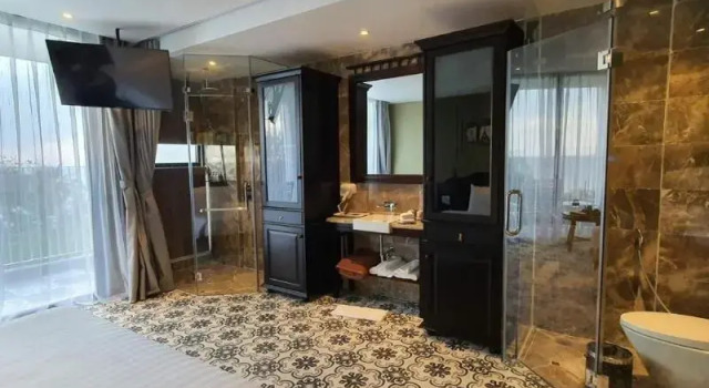 Двухместный номер Deluxe с балконом и с видом на горы The Palmy Phu Quoc Resort & Spa
