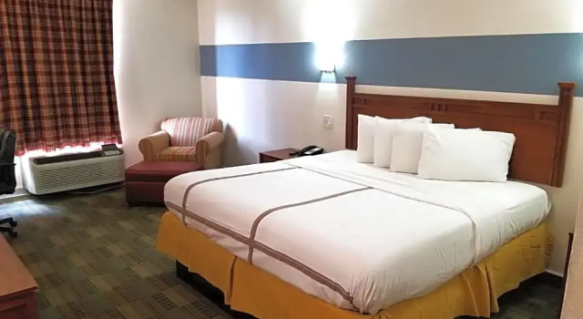 Номер Standard Americas Best Value Inn Marshall