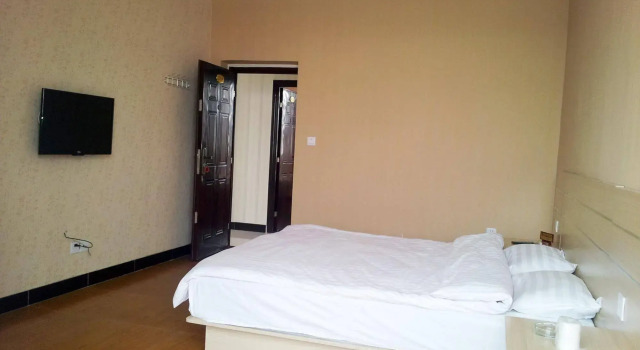 Yijia Express Hotel Taiyuan Wusu Airport, Book Hotel Taiyuan Shanxi