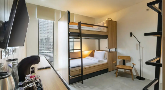 Номер Superior Paviliun Raden Saleh, ARTOTEL Curated