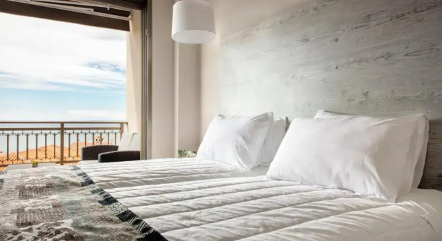 Студия Royalty Suites Loft