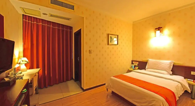 Le Cheng Hotel, Prenota Hotel Hotel a Sichuan con parcheggio, Parcheggio
