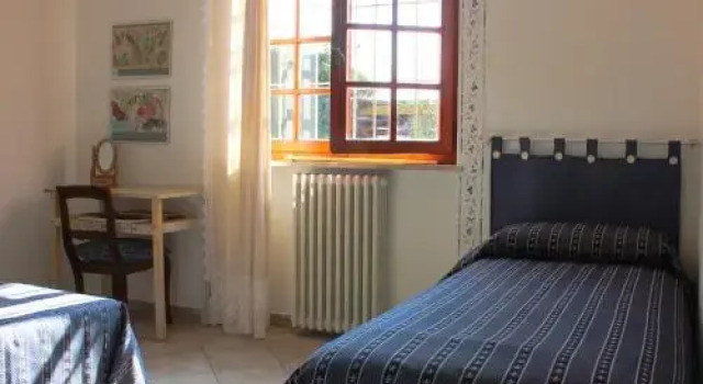 "Lilla", Rezerwuj Hotel Hotele w Calci z parkingiem, Parking