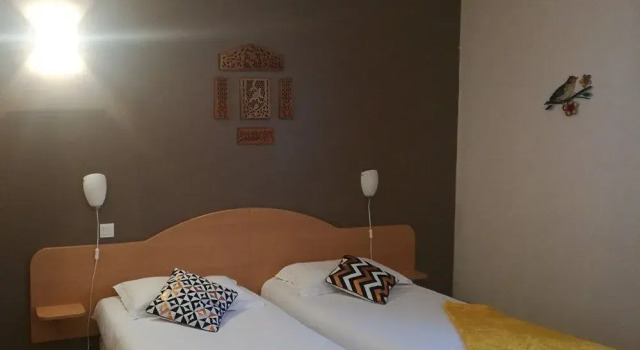Le Clos des Médiévales, Prenota Bed & breakfast Hotel a Alvernia con parcheggio, Parcheggio