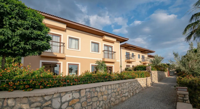 Royal Teos Thermal Resort Clinic & Spa - Halal Hotel, Rezerwuj Ośrodek wypoczynkowy Hotele w Seferihisar z basenem, Basen