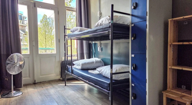Четырёхместный номер Standard Hostel Cosmos Amsterdam