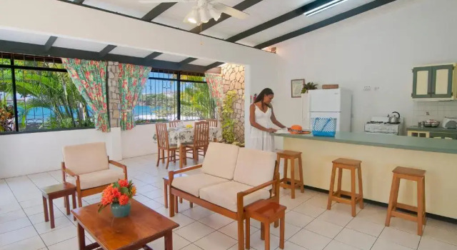 Коттедж Lance Aux Epines Cottages
