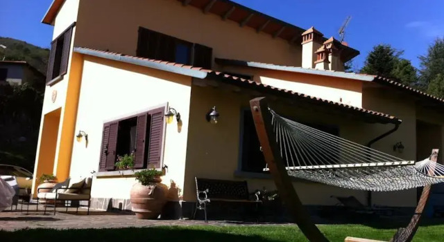 B&B Il nido della rondine, Book Bed and Breakfast Vaiano Tuscany