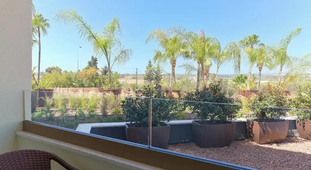 Номер Deluxe с балконом и с видом на внутренний двор Olympic Lagoon Resort Ayia Napa