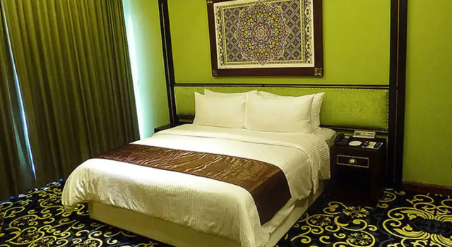 Полулюкс с балконом Mudzaffar Hotel