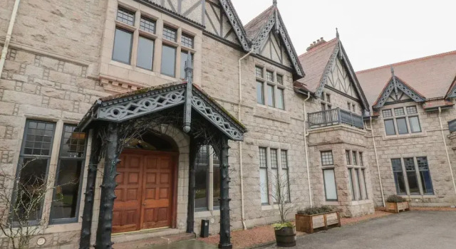 Bynack - Mar Lodge Estate, Book Feriehus Hoteller i Braemar med parkering, Parkering