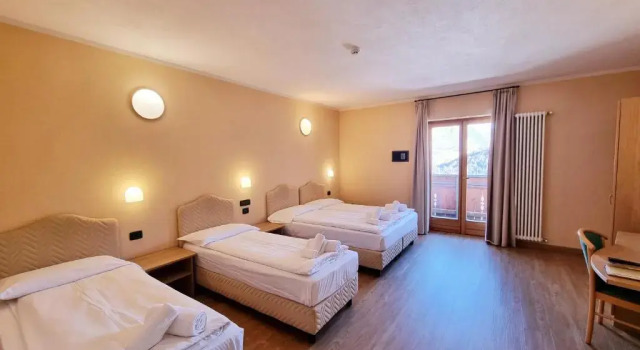 Семейный номер Standard с балконом Hotel San Carlo, tra Bormio e Livigno