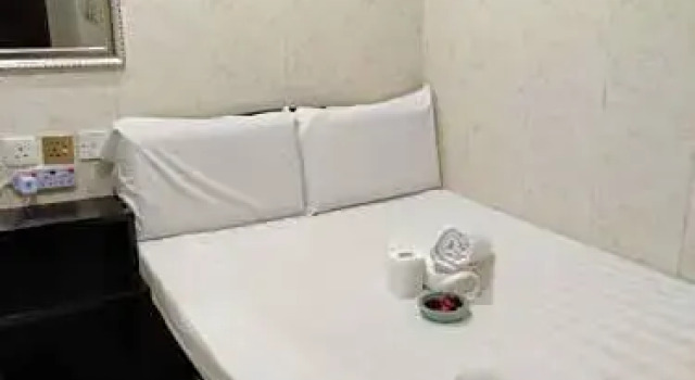 Camera Deluxe Pay-Less Guest House A2