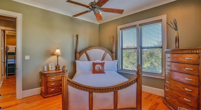 SUNSET AT MIRAMAR 5 Bedroom Holiday Home by Five Star Properties