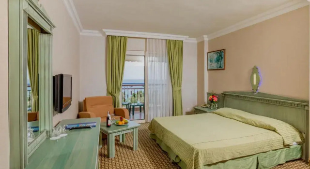 Номер Standard с видом на море Holiday Park Resort