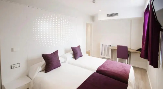 Standard huone Apartamentos Ponent