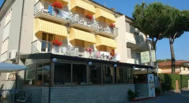 Hotel Ristorante La Terrazza, Забронировать Отель Отели Версилия 3 звезды, 3*