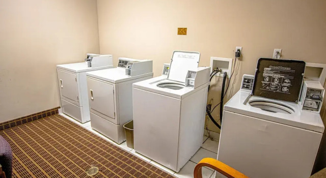 Quality Inn Ocean Shores, Забронировать Отель Отели Оушен-Шорс с бассейном, рядом с Галерея Fusions, Бассейн