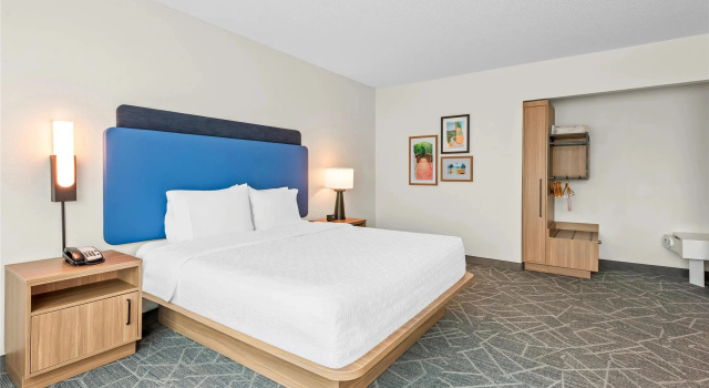 Номер Standard Hampton Inn & Suites National Harbor-NEWLY RENOVATED