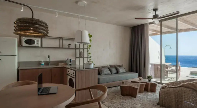 Вилла с видом на море Altera Cave Villas