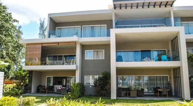 LEscale 3 bedrooms Sea View and Beachfront Suite by Dream Escapes, Prenota Hotel Tamarin Mauritius Costa Ovest