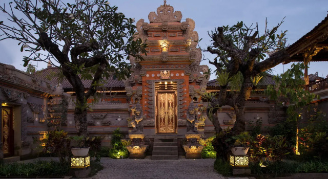 Отель Dwaraka The Royal Villas