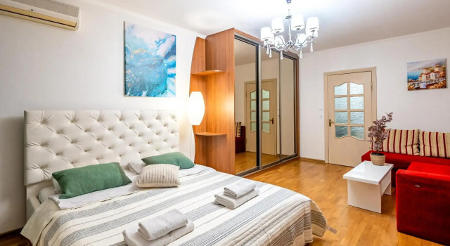 Just another comfy apartment on the main squere. 2 bedrooms, own heating, AC, Забронировать Апартаменты/квартира Апартаменты Львова, рядом с Музыкально-мемориальный музей Соломеи Крушельницкой, Апартаменты/квартира