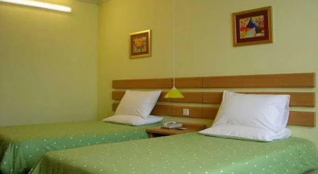 Home Inn Hanguang Men Small Goose Pagoda, Boek Hotel Hotels in Shaanxi met parkeren, Parkeren