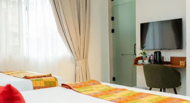 Château NaNa Willine, Book Hotel Labadi 