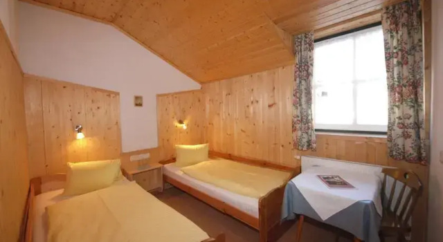 Gästehaus Gschwandtl, Забронировать Апартаменты/квартира  