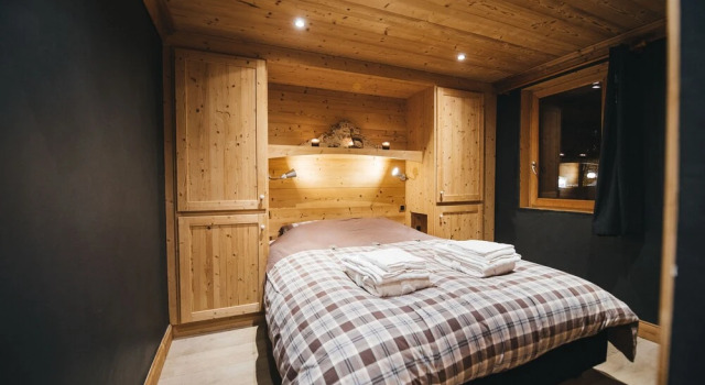 Chalet La Joubarbe Violette, Забронировать Шале Виллы Овернь-Рона-Альпы, Вилла
