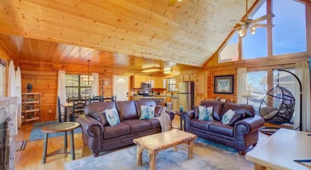 All Ya Need 4 Bedroom Cabin