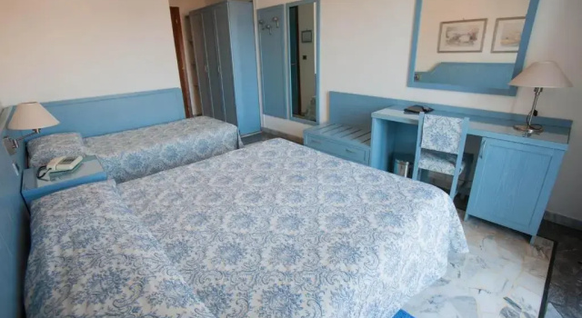 Трёхместный номер Standard Hotel Ariston