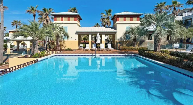 Beachy Chic Home Prime Location Seacrest! 2 Minute Walk to Pool!, Book Feriehus Villaer i Seacrest, Villa
