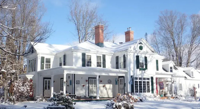 Lee Farm Inn, Book Farm Stay Hotels in Eastern Townships with a Pool, Swimming Pool