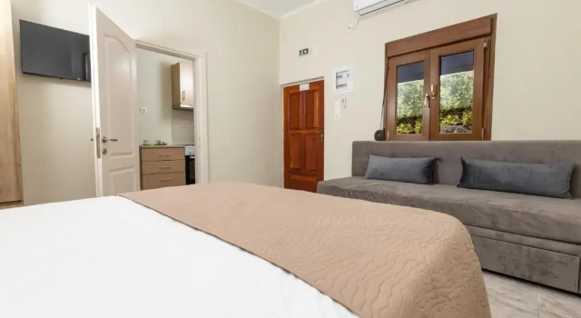 Drossia Bungalows 1, Book Hotel Mavrovouni Lakonia