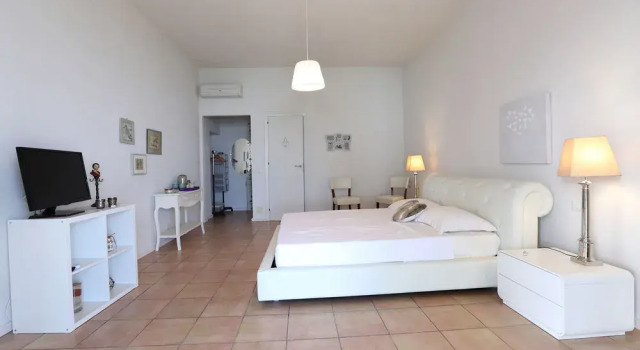 Just be & b - Boutique Bed & Breakfast, Prenota Boutique Piraino Sicilia