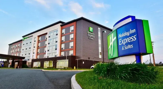 Run of House Holiday Inn Express & Suites St. Johns Airport by IHG