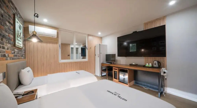 Люкс Business Hotel Yoegieottae Gwangju Station