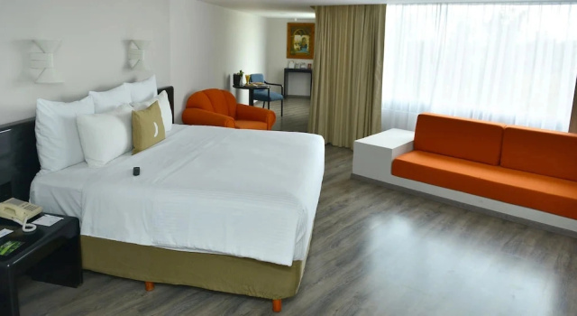 Juniorsuite Fiesta Inn Morelia